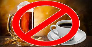 Limitar la Cafeína y el Alcohol